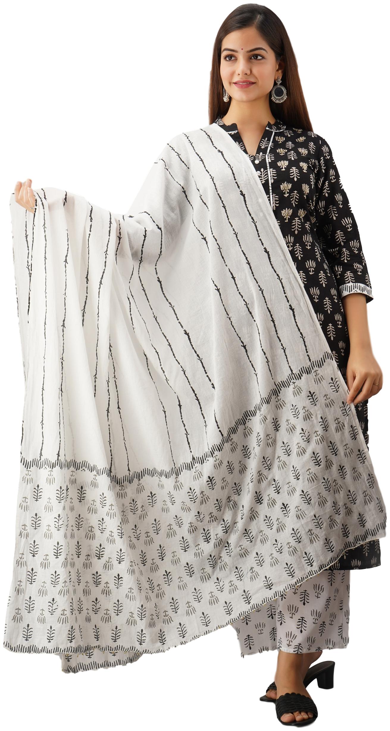 

VEDANA Women Black Floral Regular Kurta With Palazzo And Dupatta