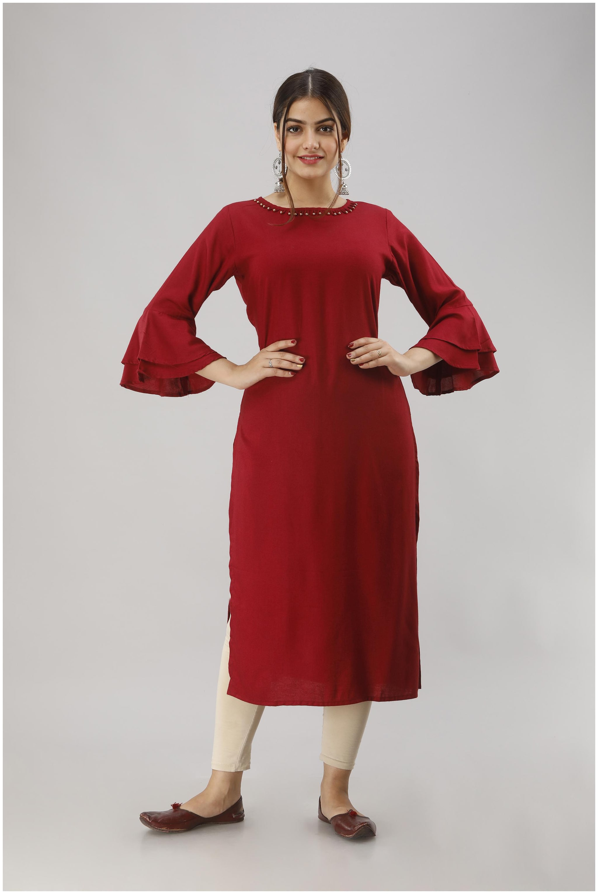 

VEDANA Women Maroon Solid Straight Kurti