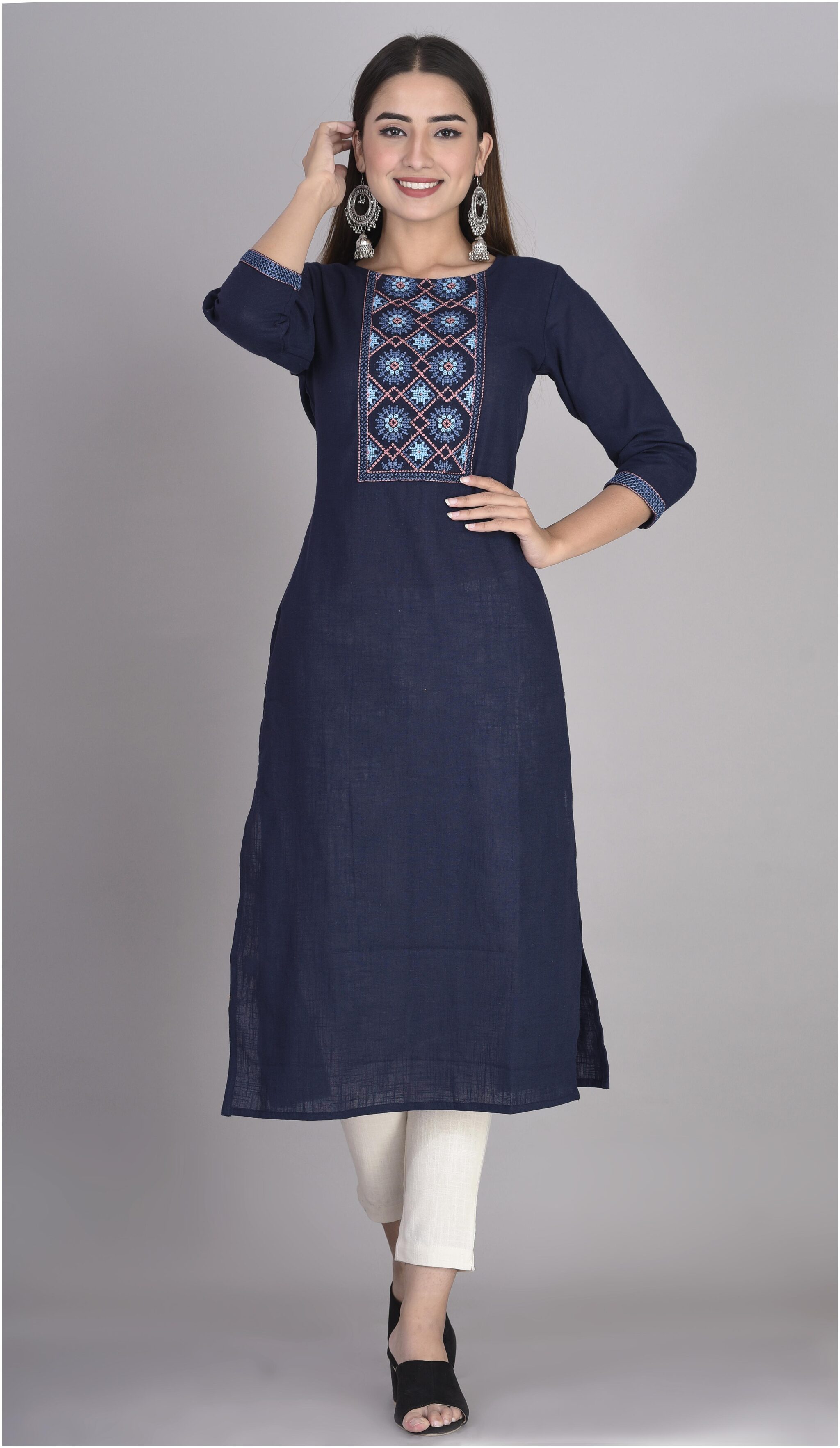

VEDANA Women Navy Blue Embroidered Straight Kurta