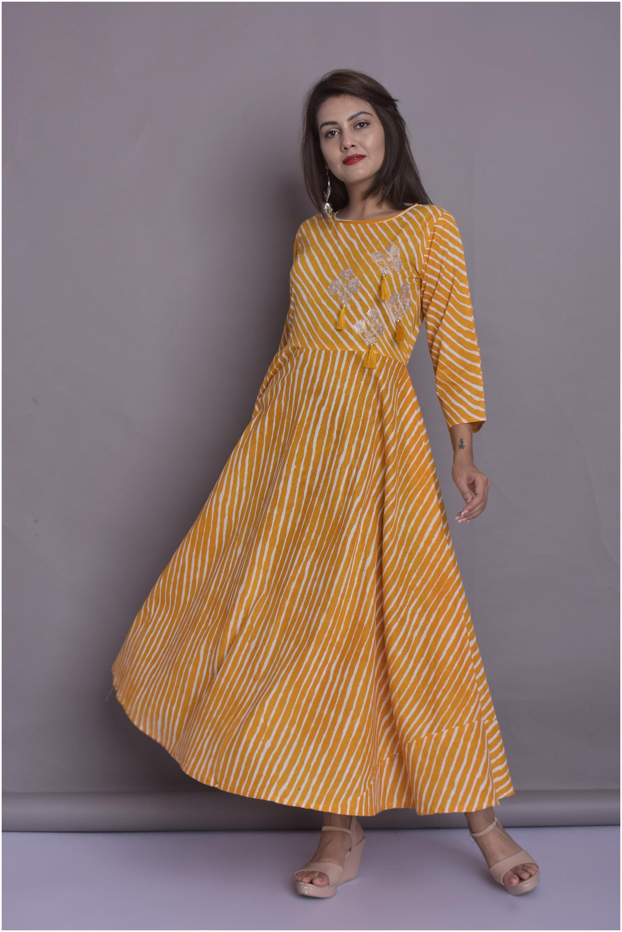 

VEDANA Women Cotton Embroidered Kurti Dress Yellow