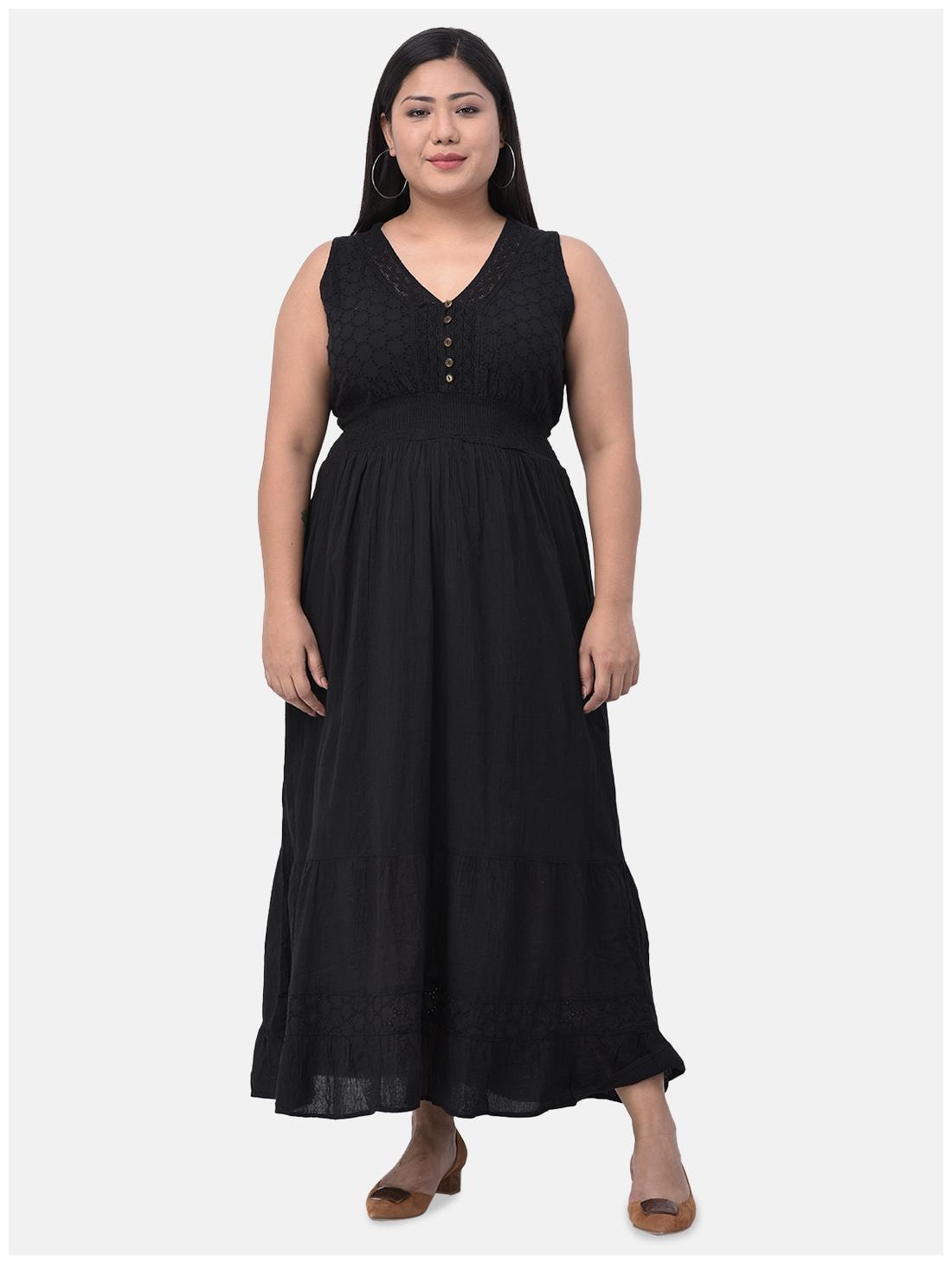 

VELDRESS Black Embroidered Fit flare dress