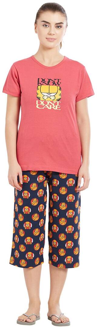 Velvet by night Red Printed 100% Cotton Sinker Round Neck Top & Capri Set For Women