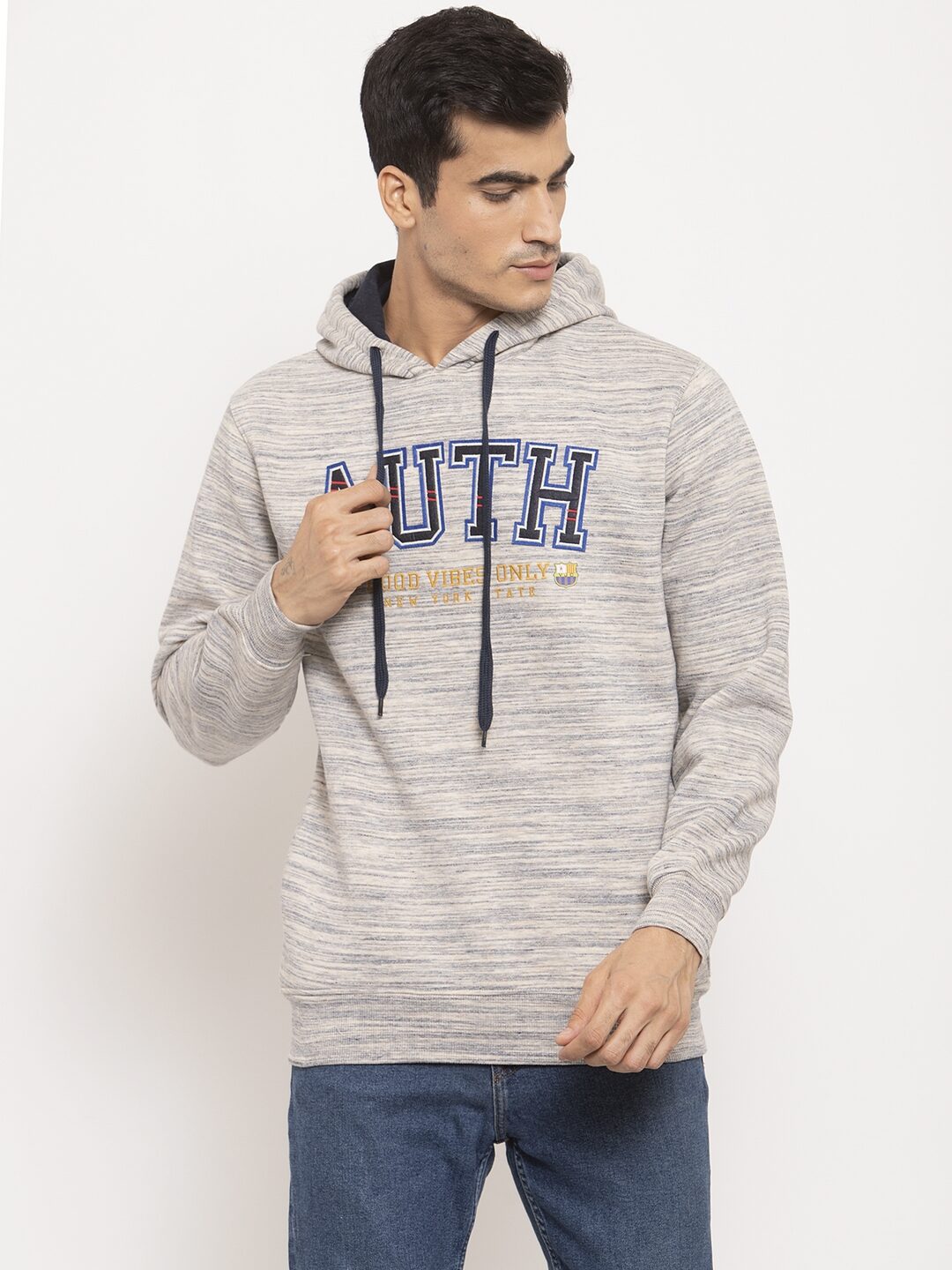 

VENITIAN Men Grey Hooded Sweatshirt