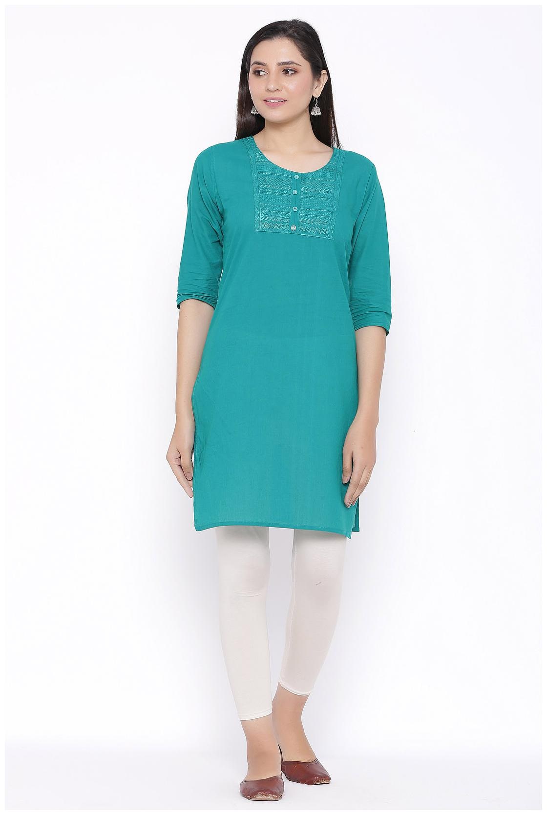 

Veradiva Women Green Embroidered Straight Kurta