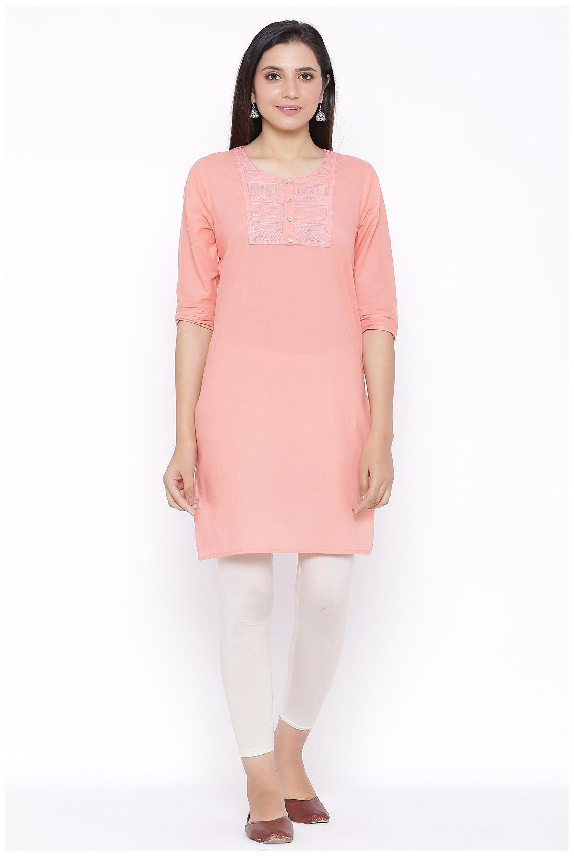 

Veradiva Women Peach Embroidered Straight Kurta