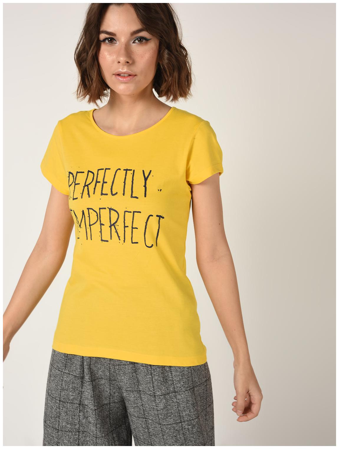

Veronique Women Yellow Regular fit Round neck Cotton T shirt