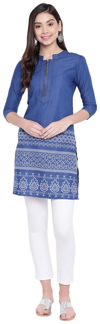 

Voom Women Blue Printed Straight Kurti