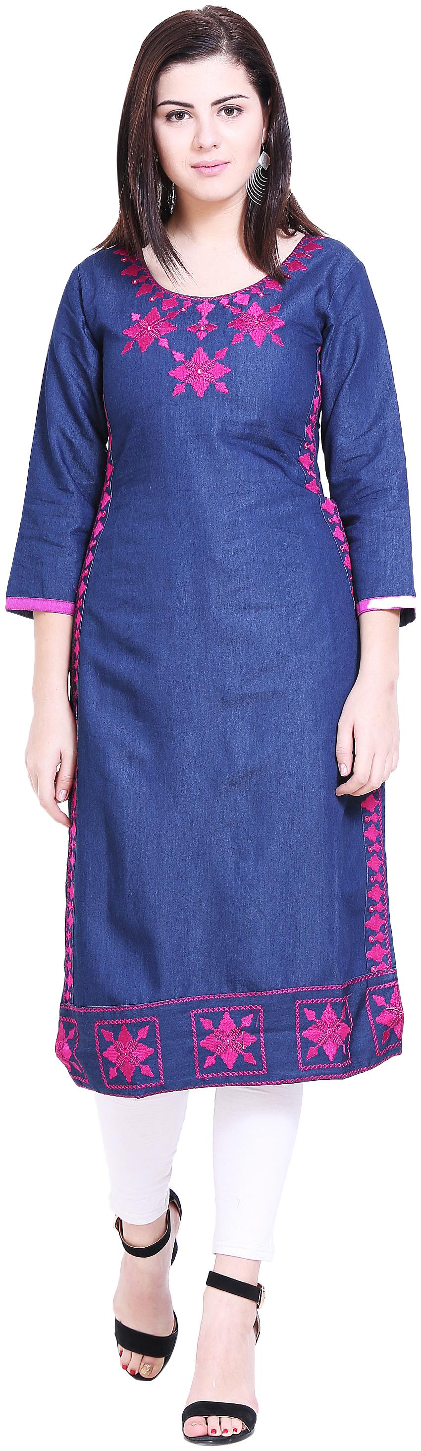

Voom Women Blue Embroidered Straight Kurti