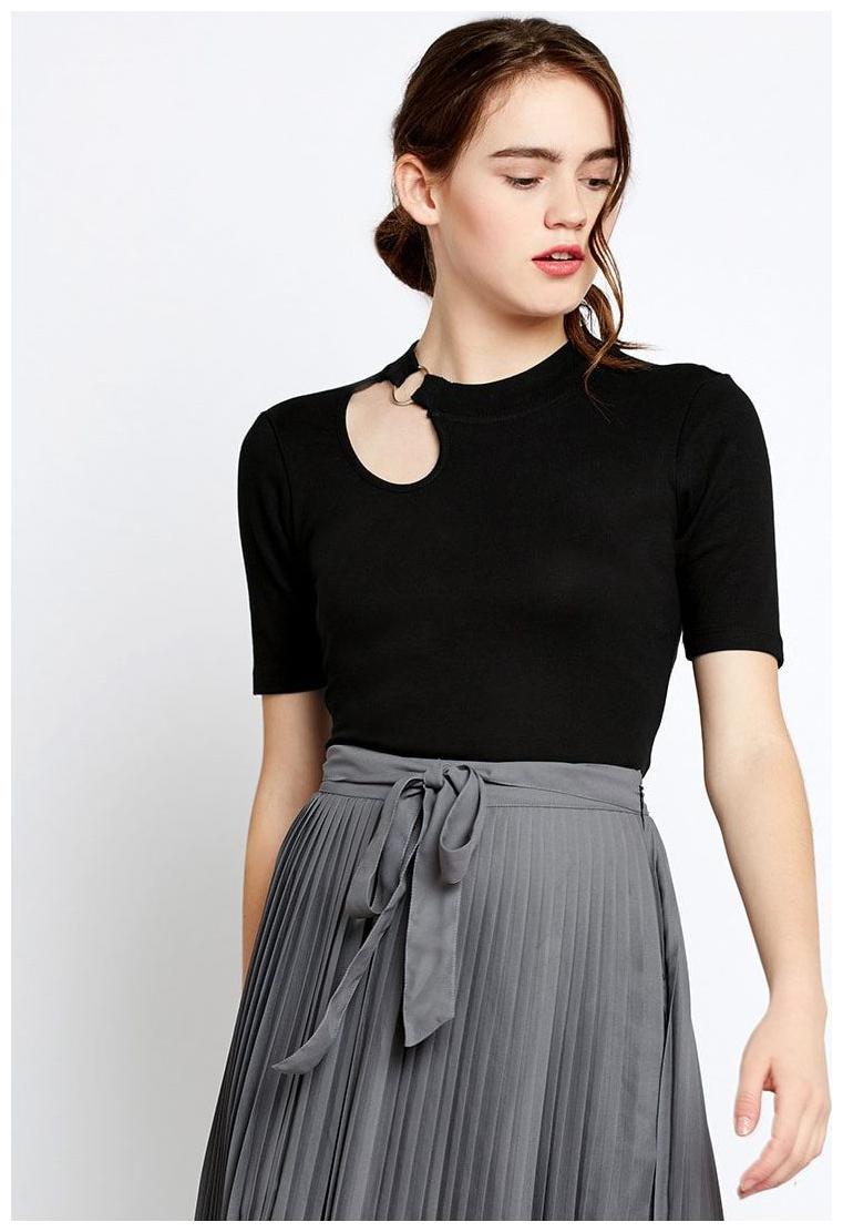 

Westrobe Women Checked A-line top - Black