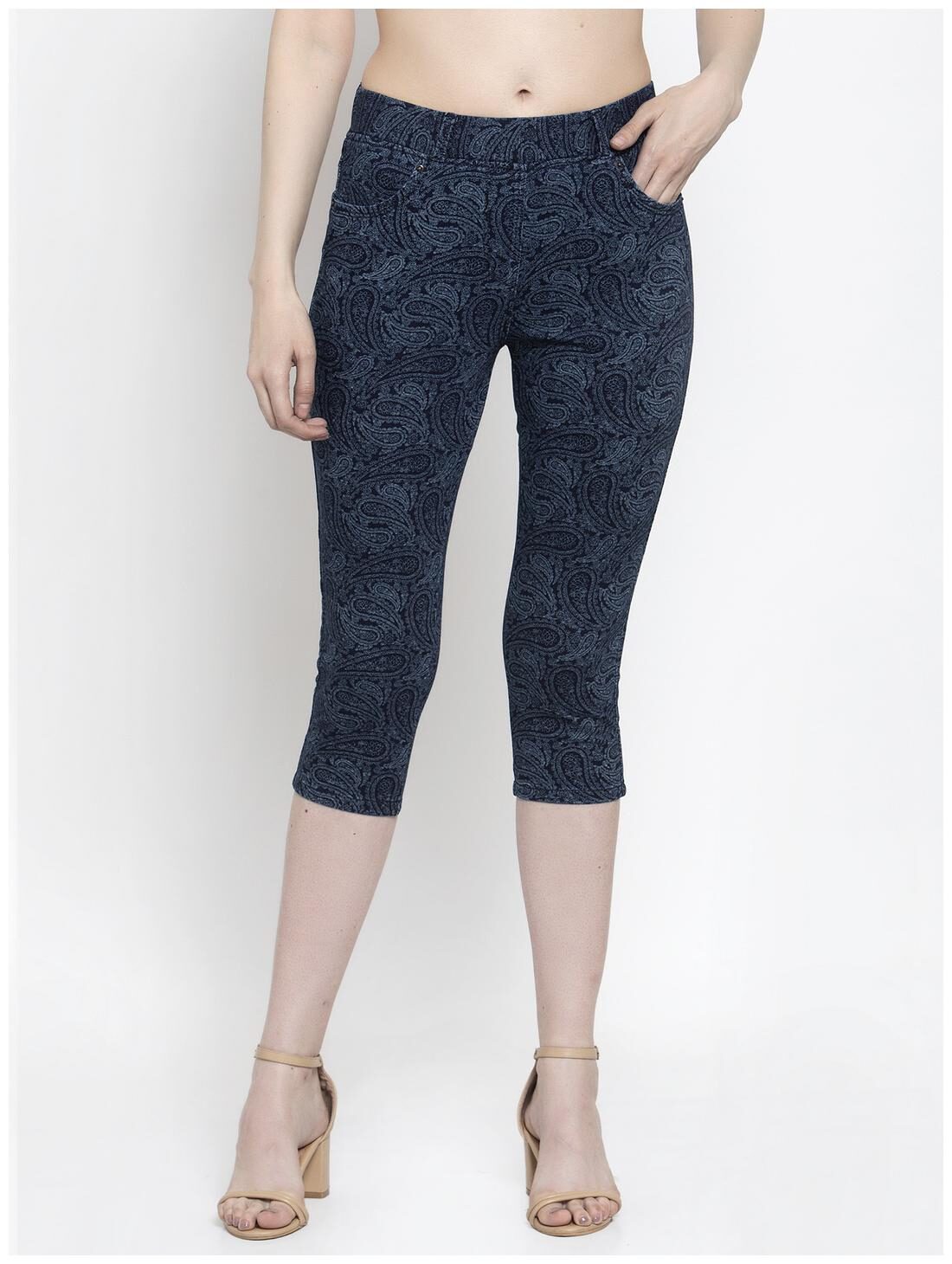 

Westwood Women Printed Regular capri - Blue