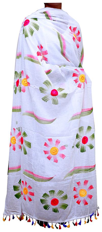 

White floral fabric paint dupatta