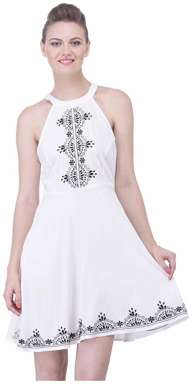 

Women chic embroidered dress