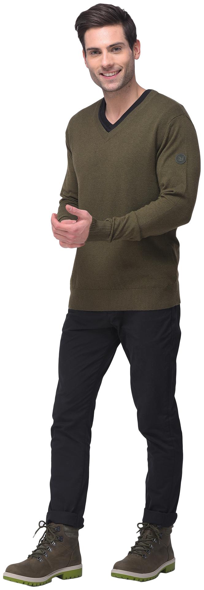 

Woodland Men Green V neck Pullover