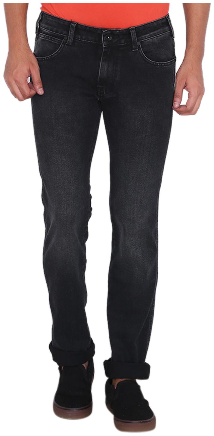 

Wrangler Men Black Slim Fit Jeans