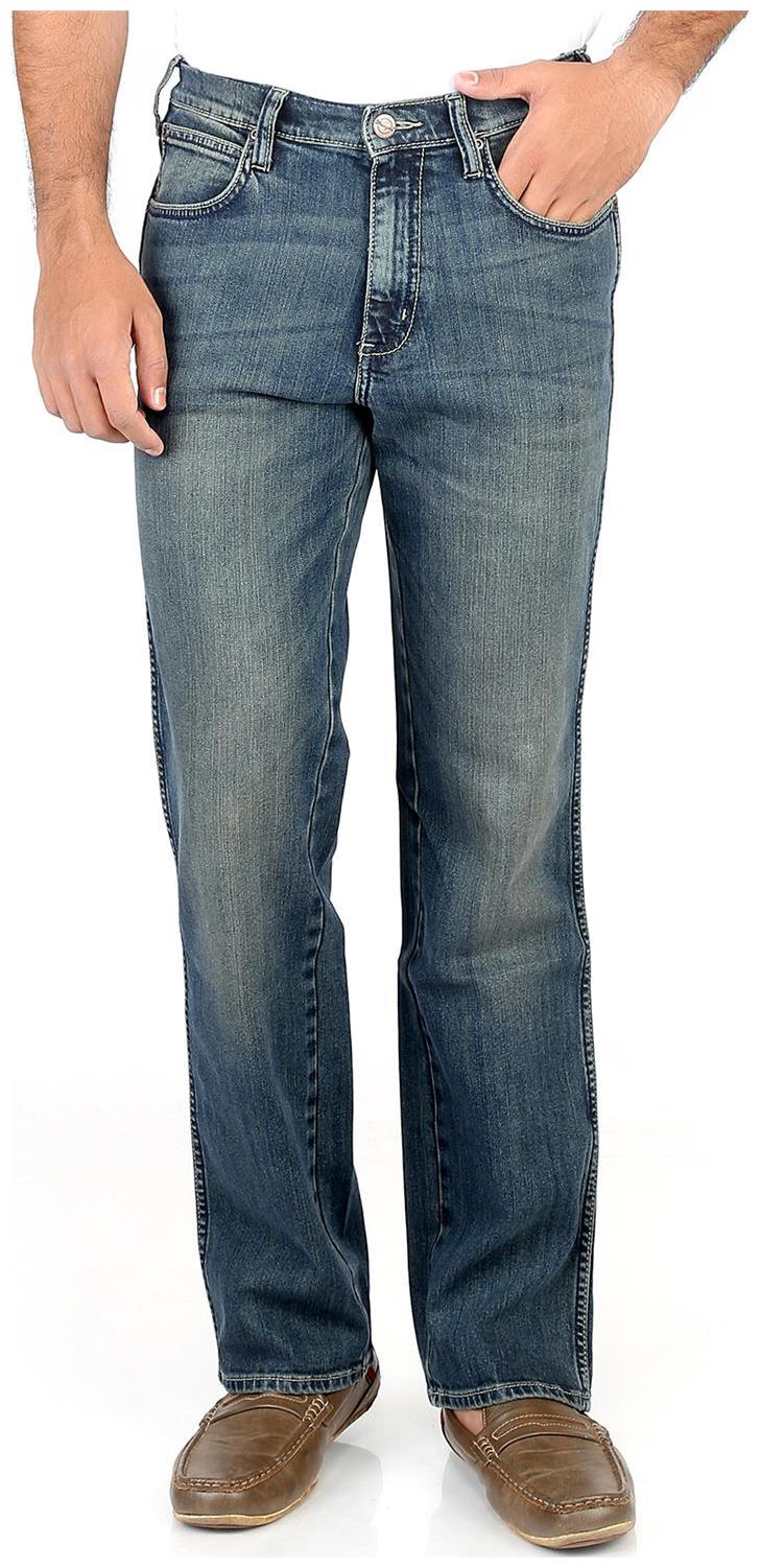 

Wrangler Men Blue Regular Fit Jeans
