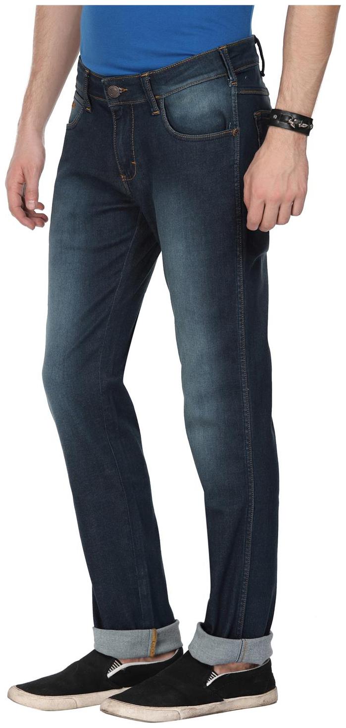 

Wrangler Men Blue Slim Fit Jeans