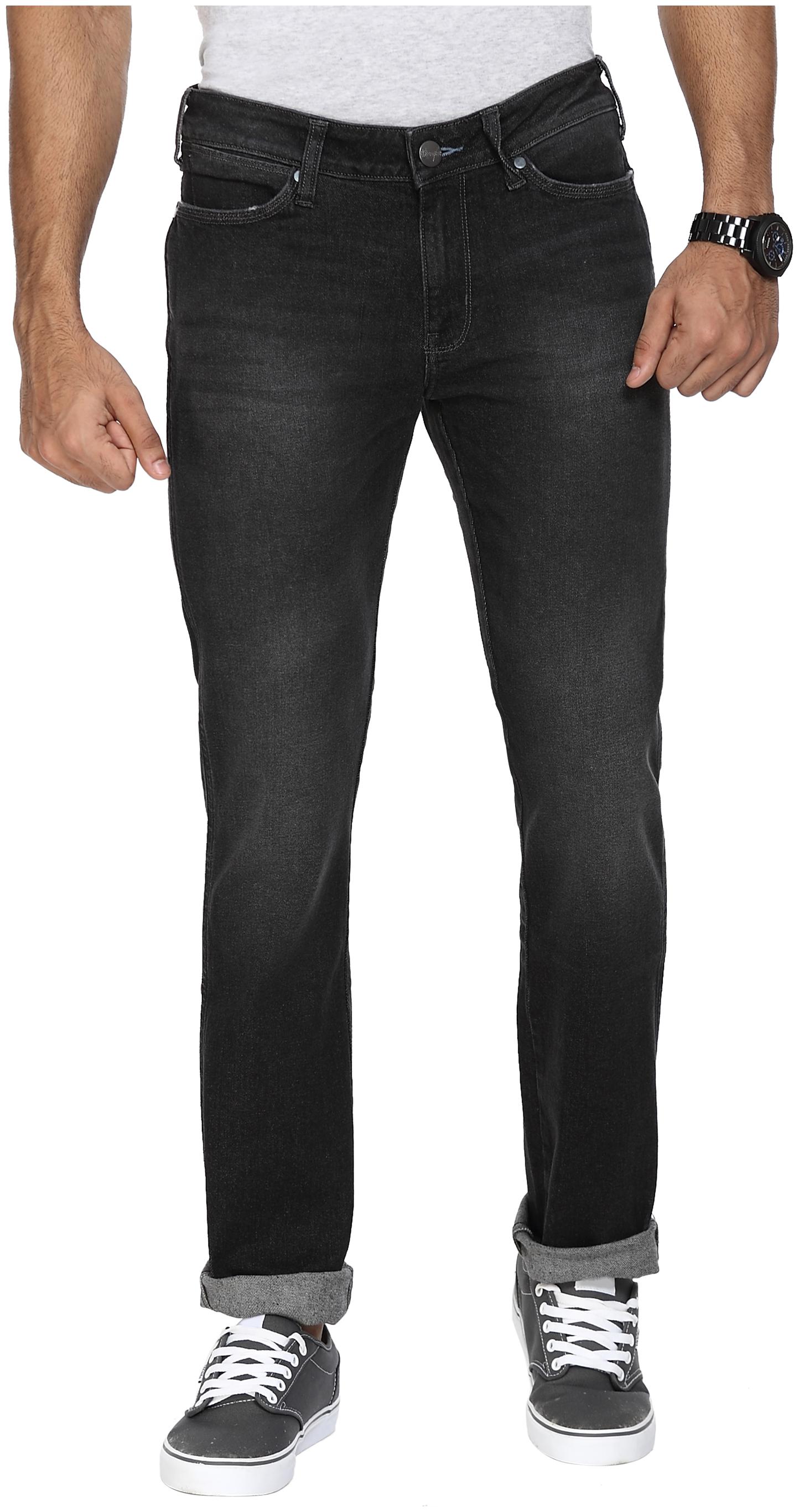 

Wrangler Men Black Slim Fit Jeans