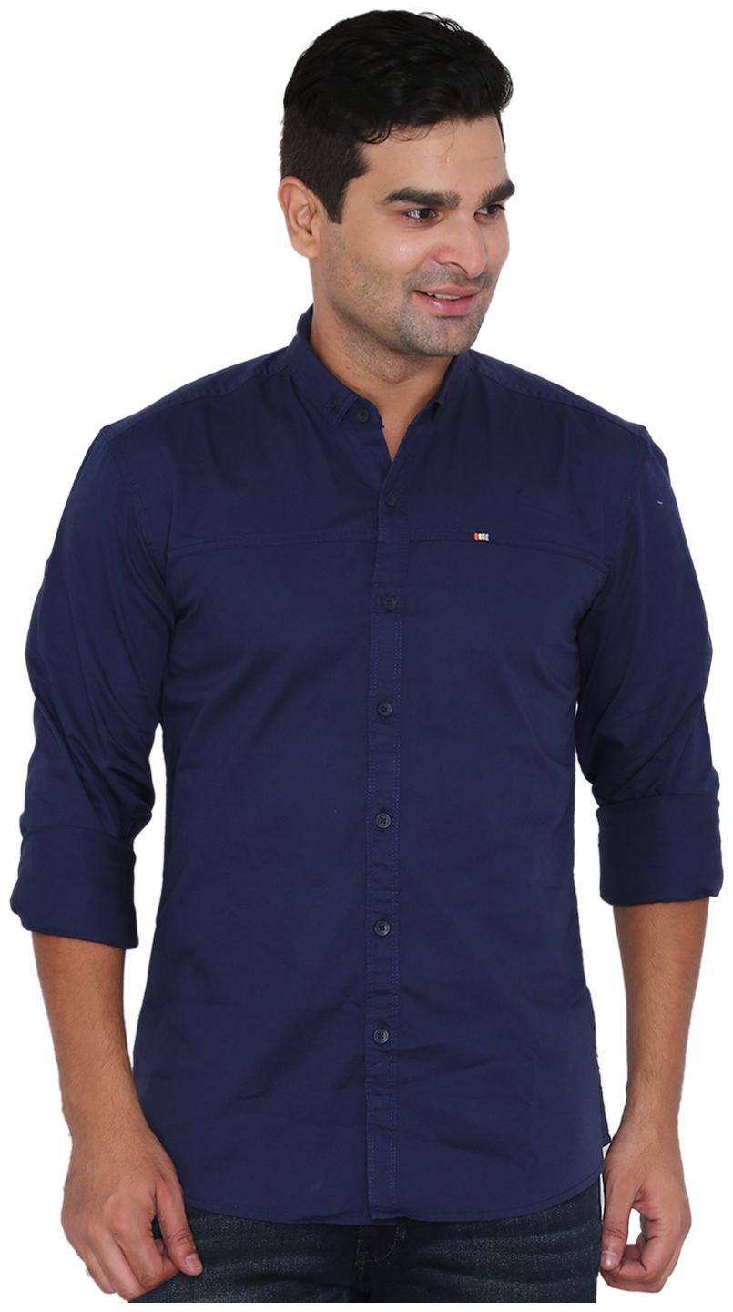 

Wrangler Men Blue Solid Slim Fit Casual Shirt
