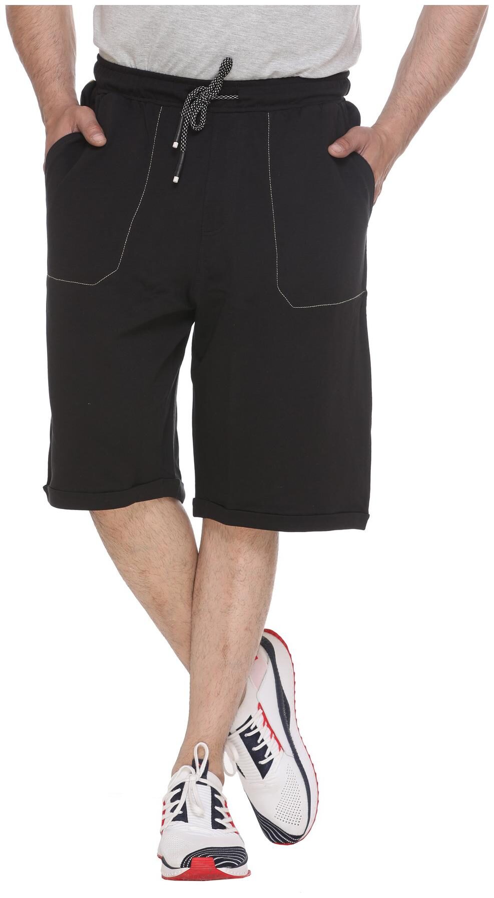 

Y I Men Black Regular Fit Regular Shorts