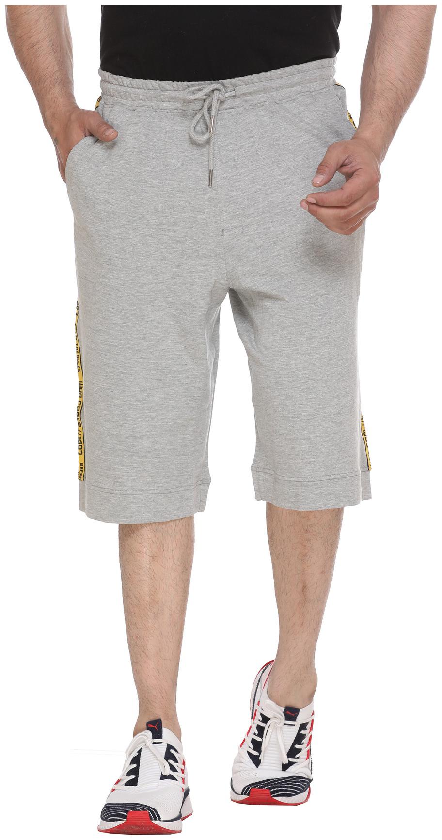 

Y I Men Grey Regular Fit Regular Shorts
