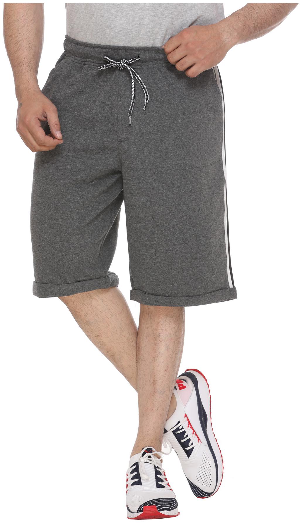 

Y I Men Grey Regular Fit Regular Shorts