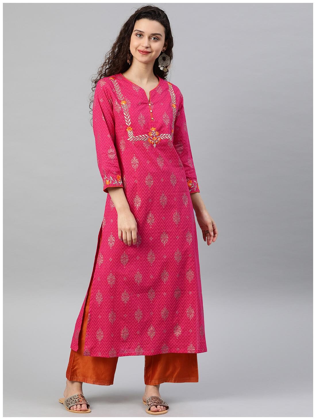 

Yash Gallery Women Pink Embroidered Straight Kurta
