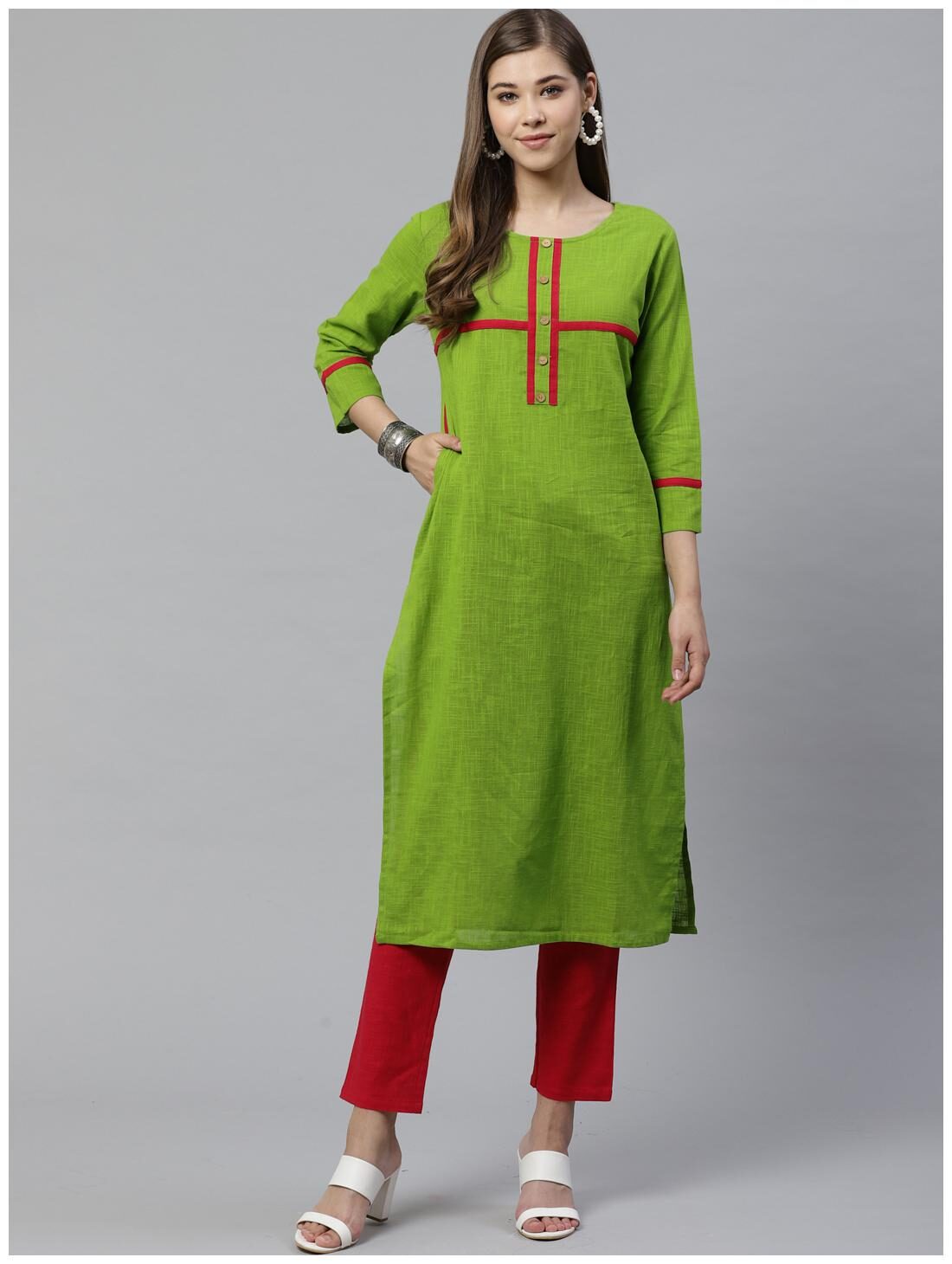 

Yash Gallery Women Green Solid Straight Kurta With Pants