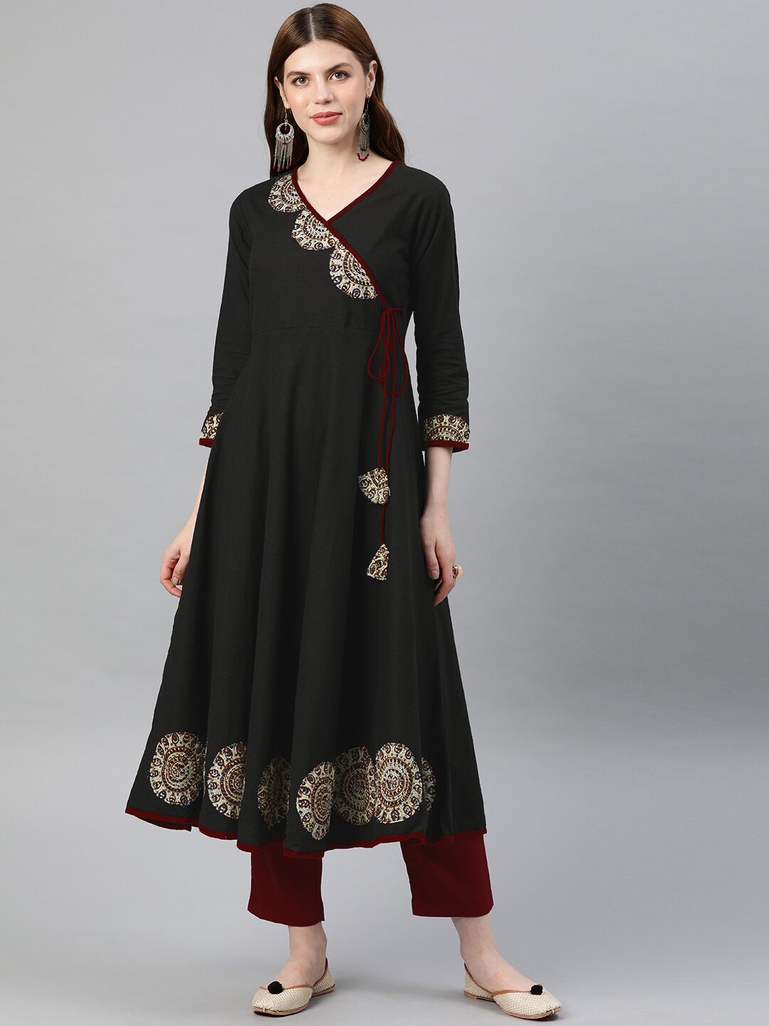 

Yash Gallery Women Black Printed Anarkali Kurta