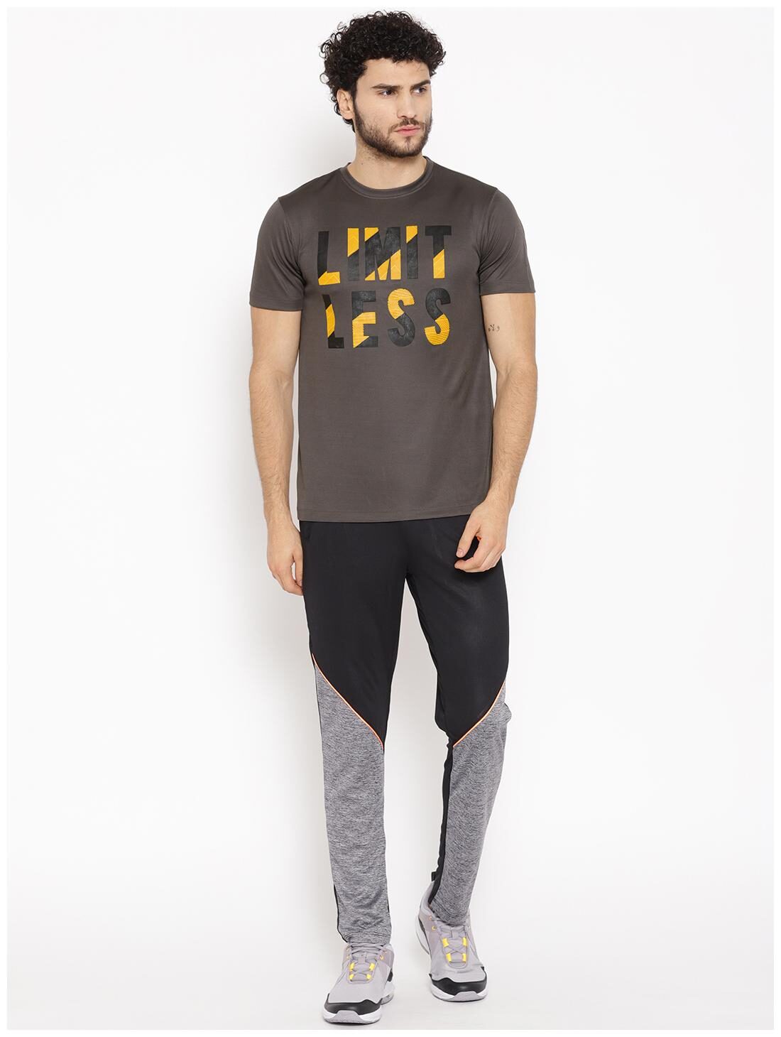 

Yuuki Men Grey Slim fit Polyester Round neck T-Shirt - Pack Of 1