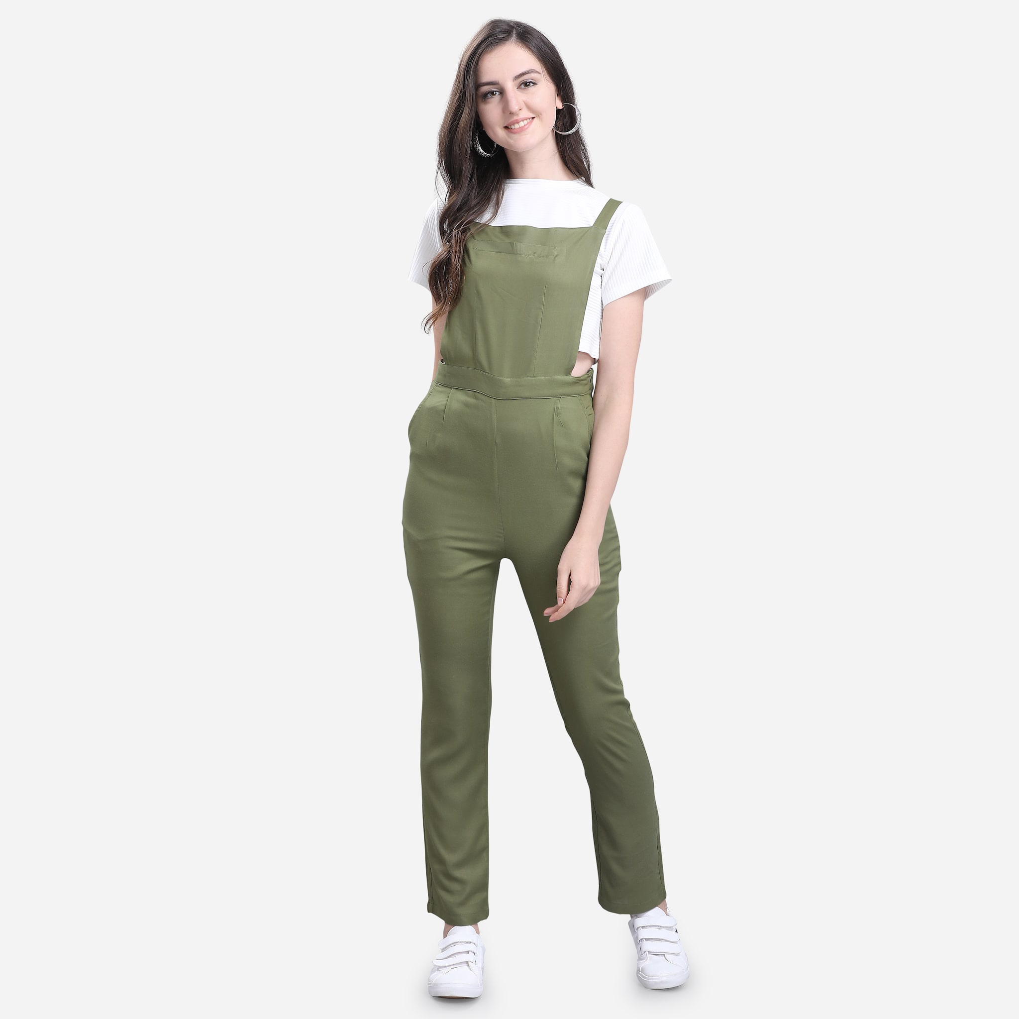 

Yuvraah Cotton Solid Olive Dungaree with T-Shirt For Women