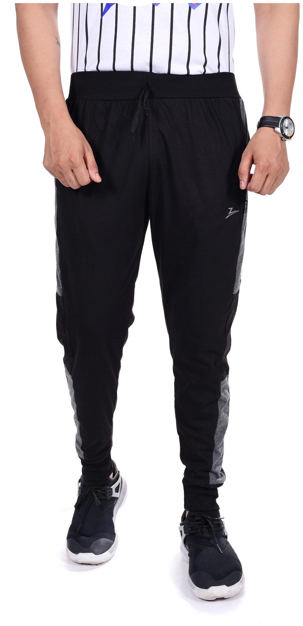 

Zeffit Men Poly Cotton Regular Fit Joggers Black color