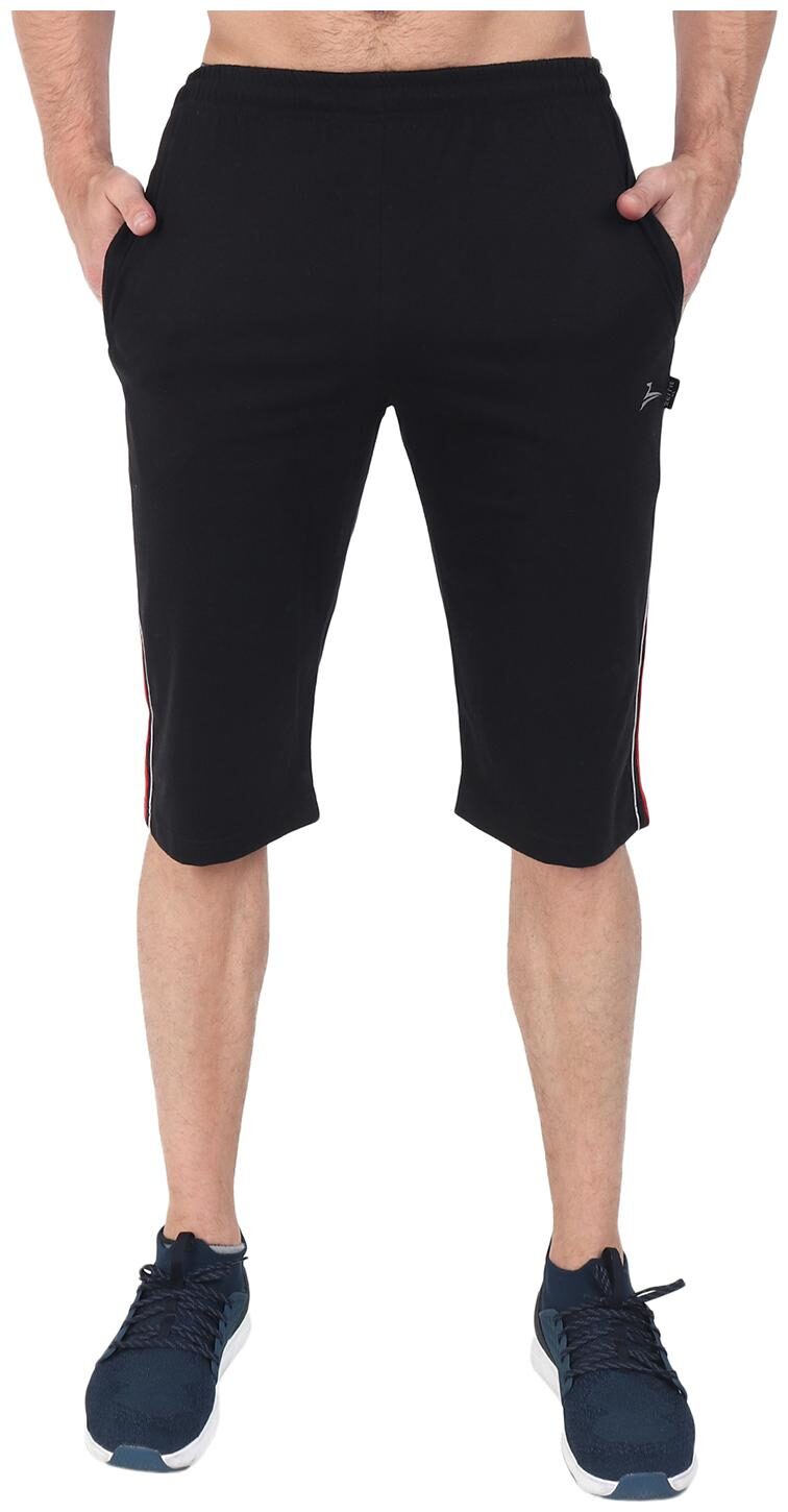 

Zeffit Men Black Regular Fit Regular Shorts