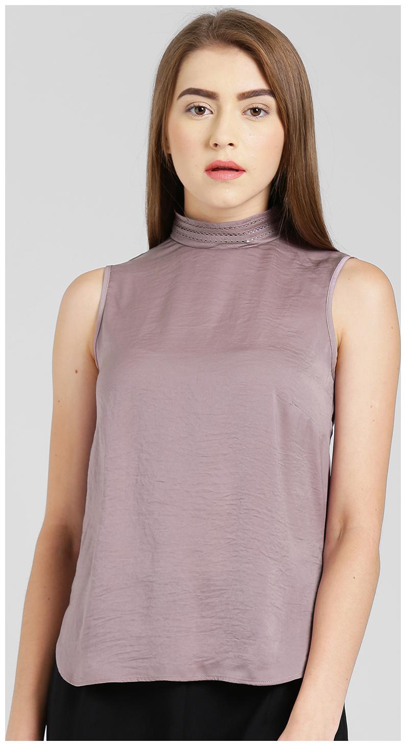 

Zink London Women Solid Regular top - Beige