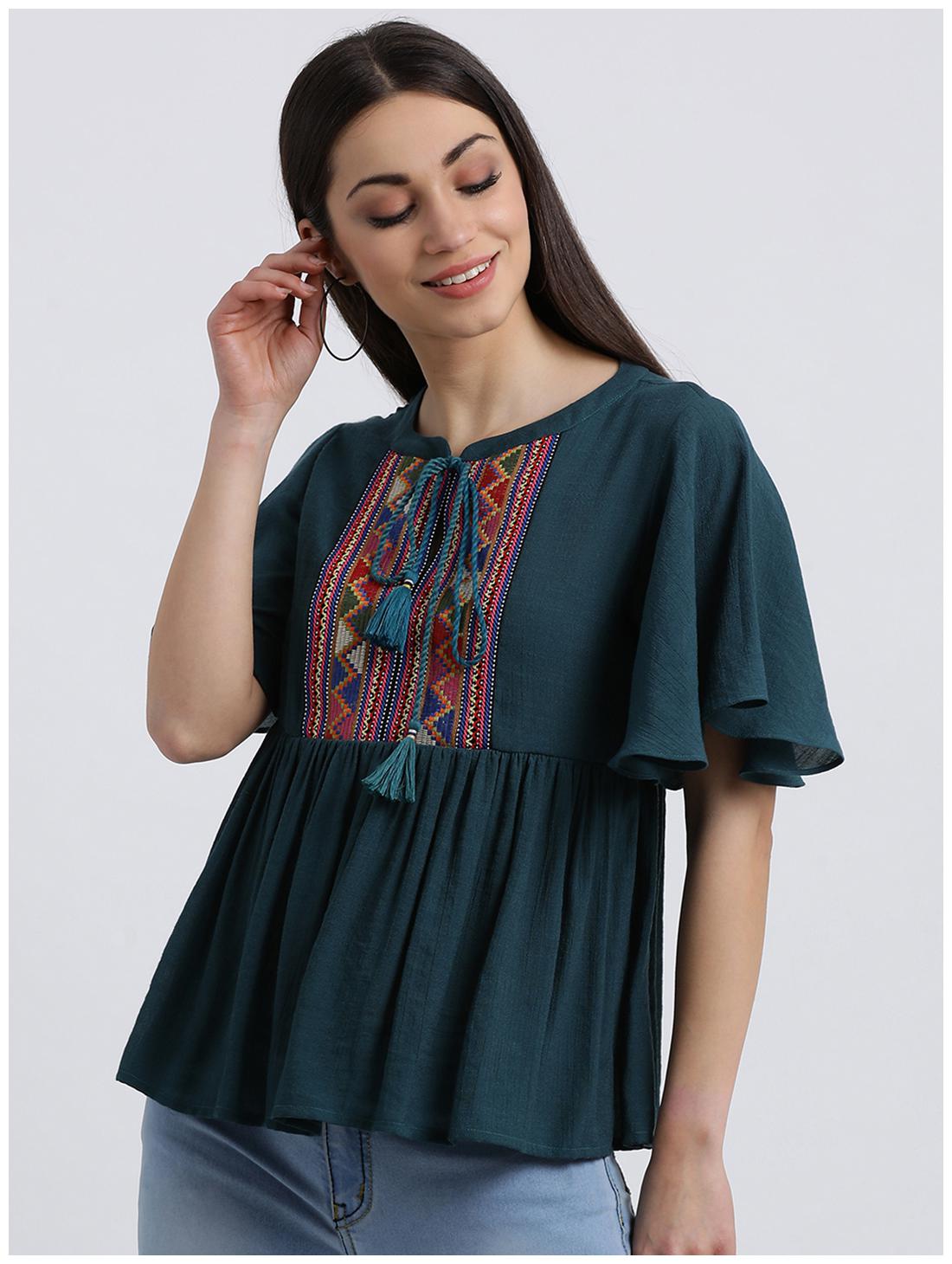 

Zink London Women Embroidered Regular top - Green