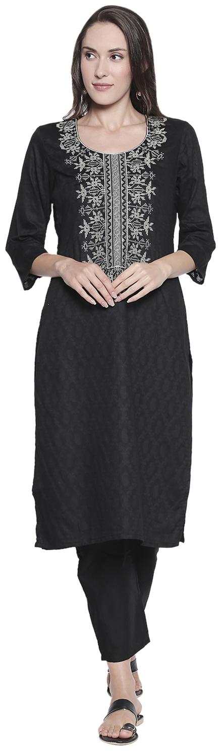 

ZRI Women Black Embroidered Straight Kurti