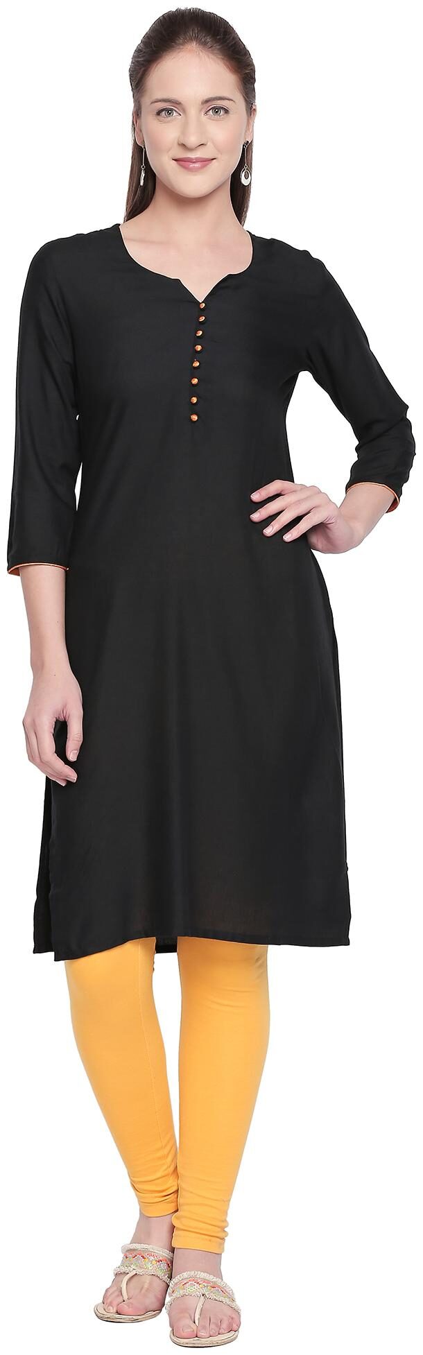

ZRI Women Black Solid Straight Kurta
