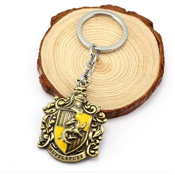 

kudos Harry Potter Hufflepuff Badge Keychain Movie Snake Key Chain Ring Kids Jewelry Boys Girls Gifts Keyring (pack of 1) golden