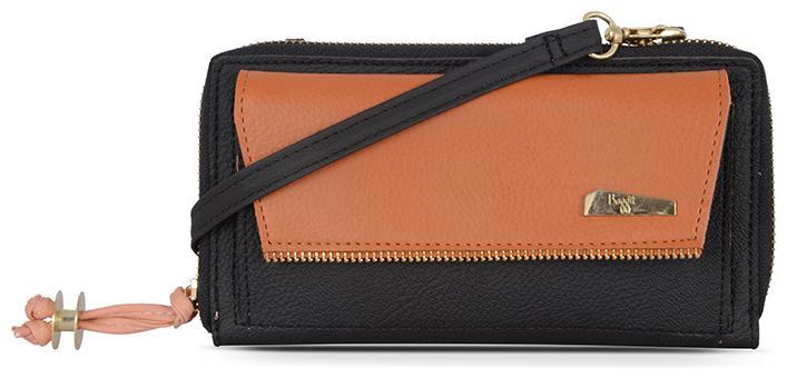 

Baggit Women s Clutch (Black)