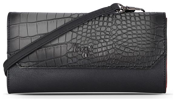 

Baggit Women s Clutch (Black)