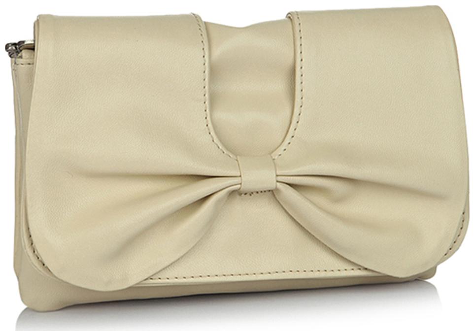 

Butterflies Cream Pu Clutch