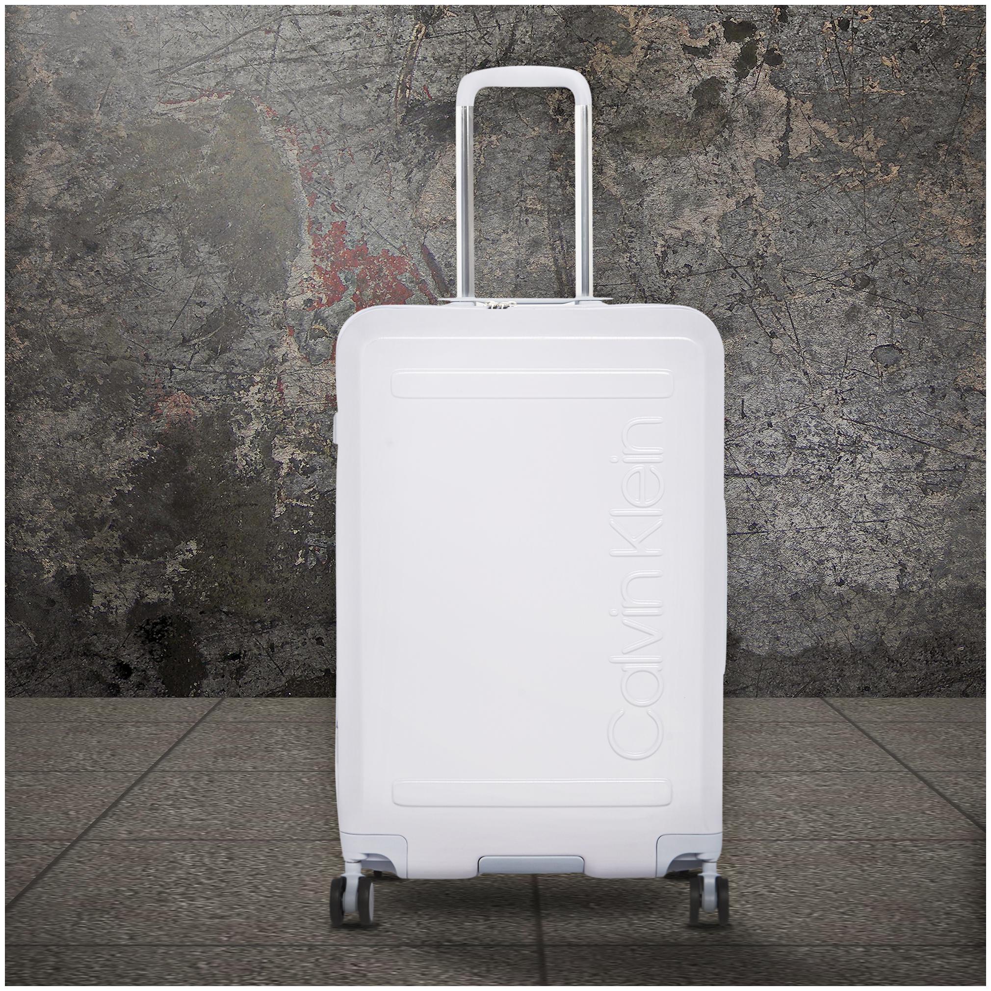 

Calvin Klein Soho Hard Body Medium Corn Flower Trolley Bag (LH418SH9M41)