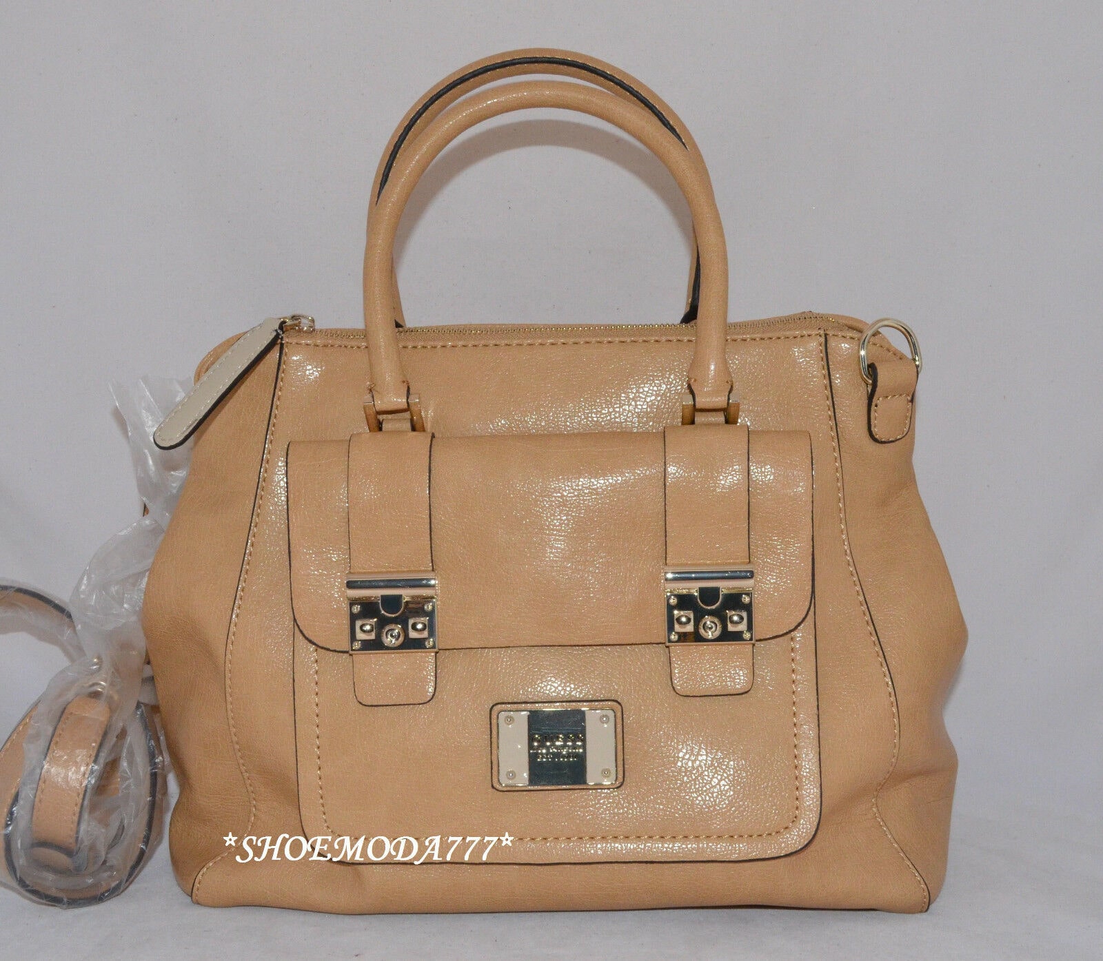

GUESS Ilya Retro Shoulder Bag Purse Handbag Satchel Black Multi Blue Camel New