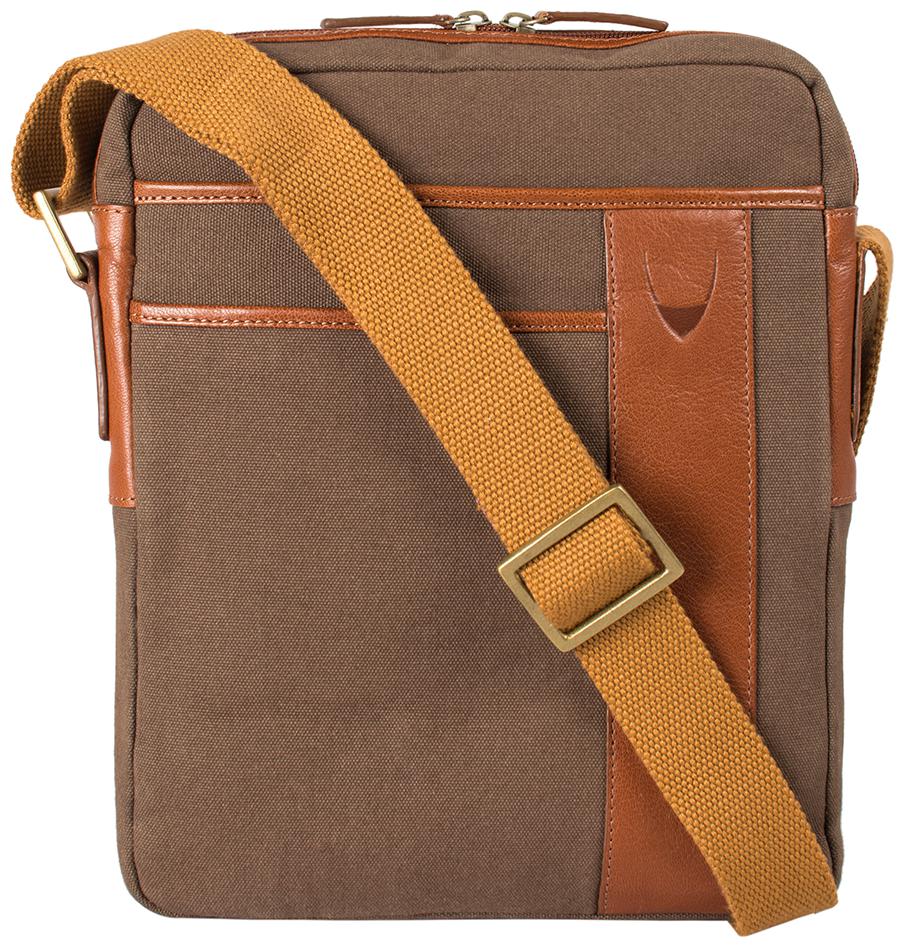 

Hidesign Nausar 02 Tan Messenger Bag
