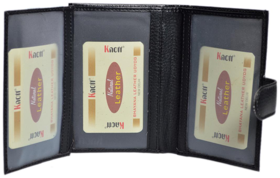 

Knott Black Exclusive Passport Holder