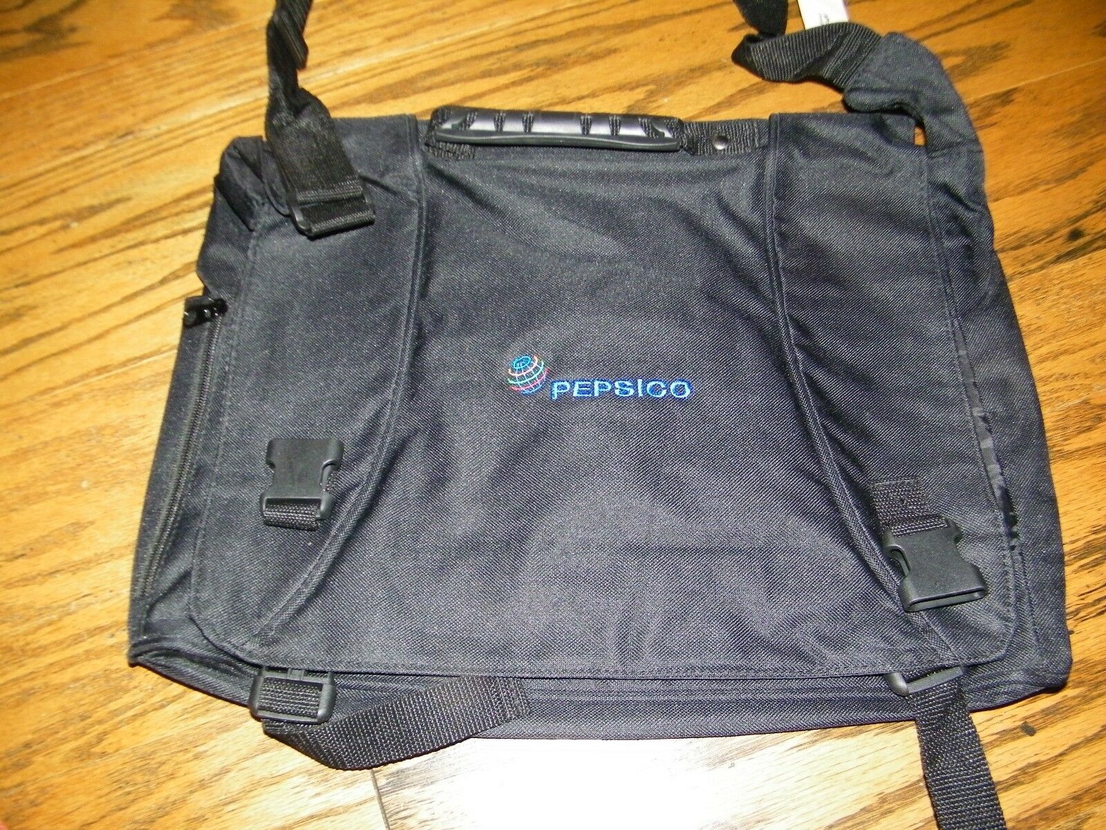 

Pepsico Messenger Bag Laptop Bag with handle and strap Travelwell NWT Pepsi