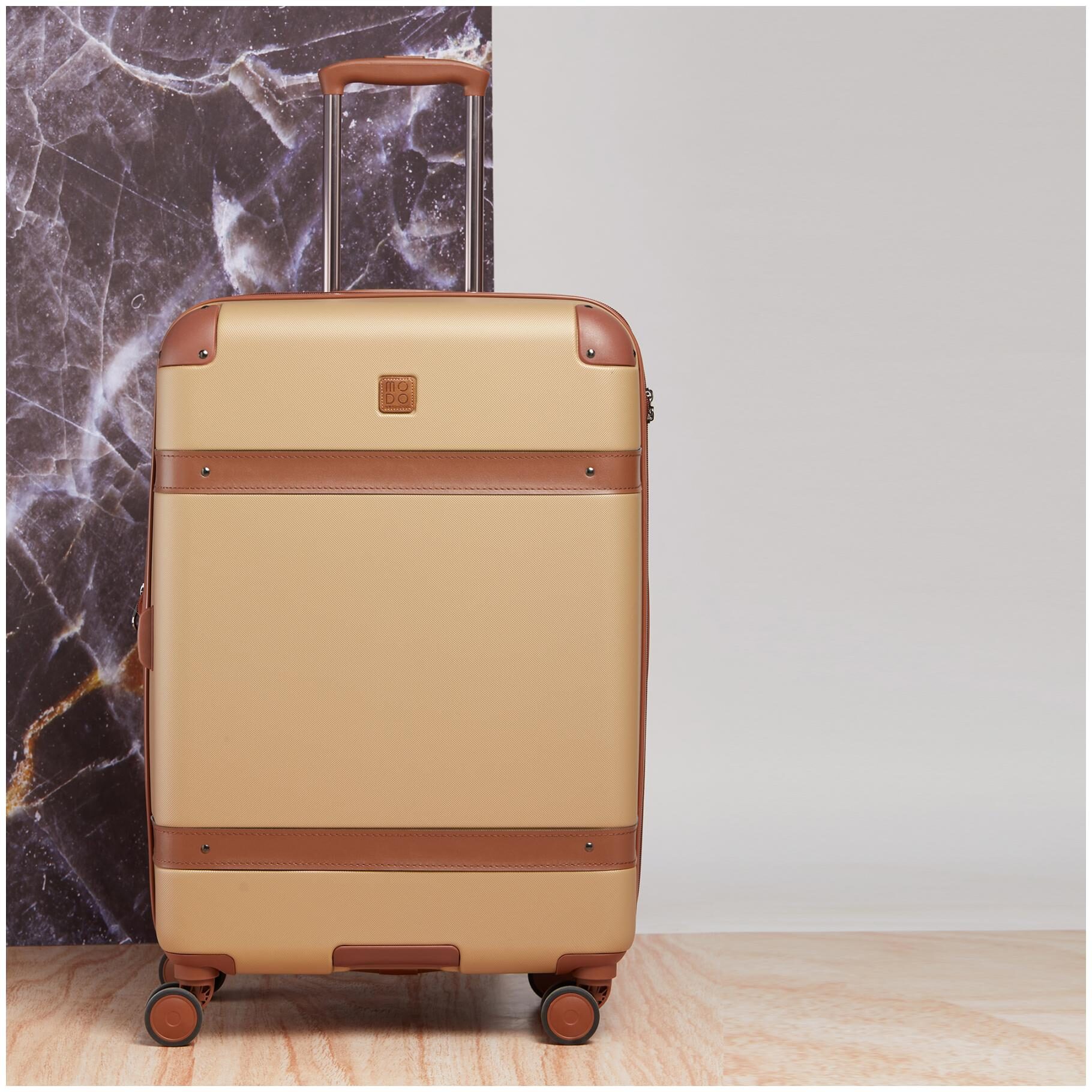 

RONCATO Charm Hard Ecru Trolley Bag (4252801526)