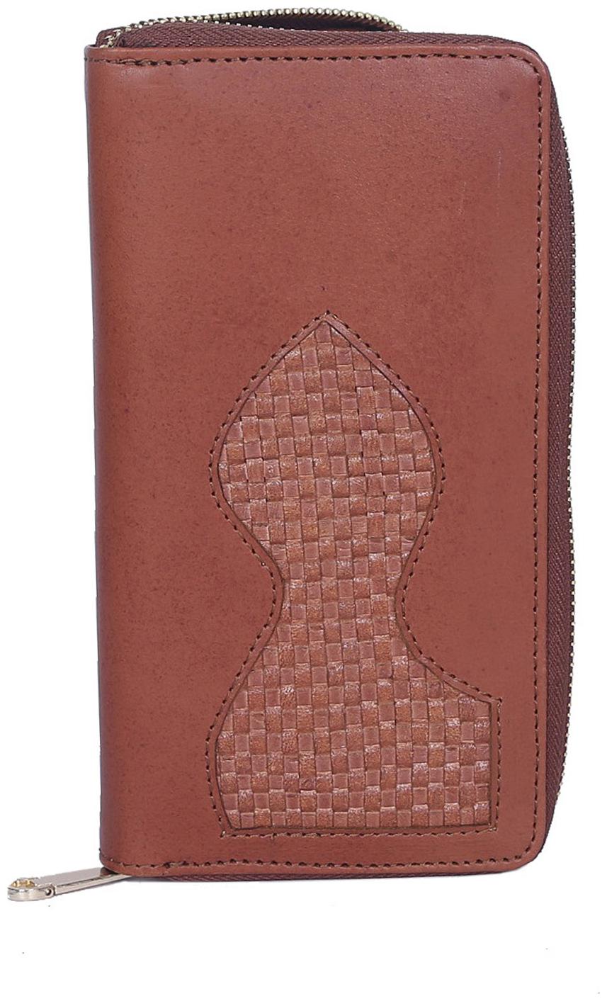 

Top Notch Women Tan Leather Clutch