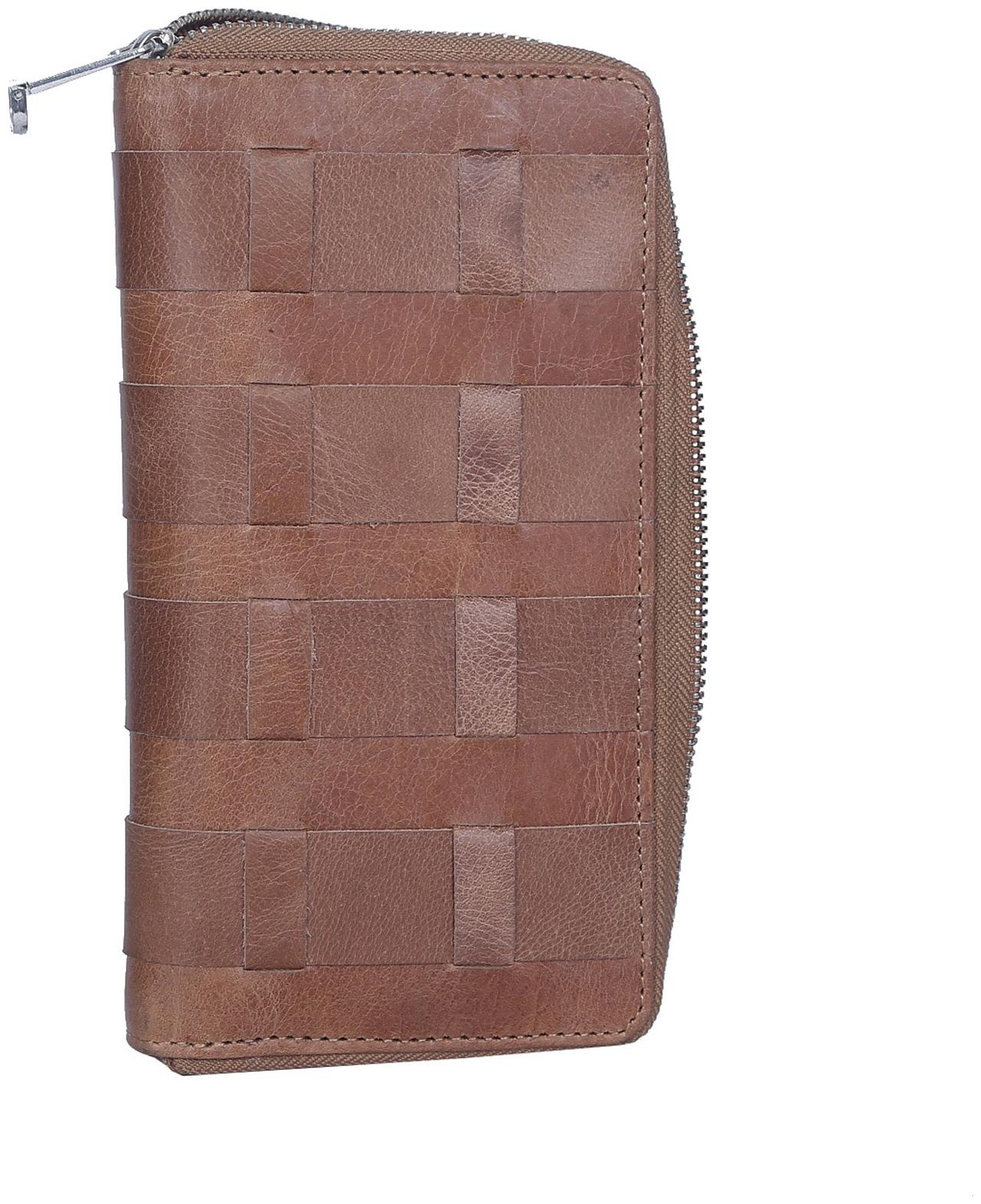 

Top Notch Women Tan Leather Clutch