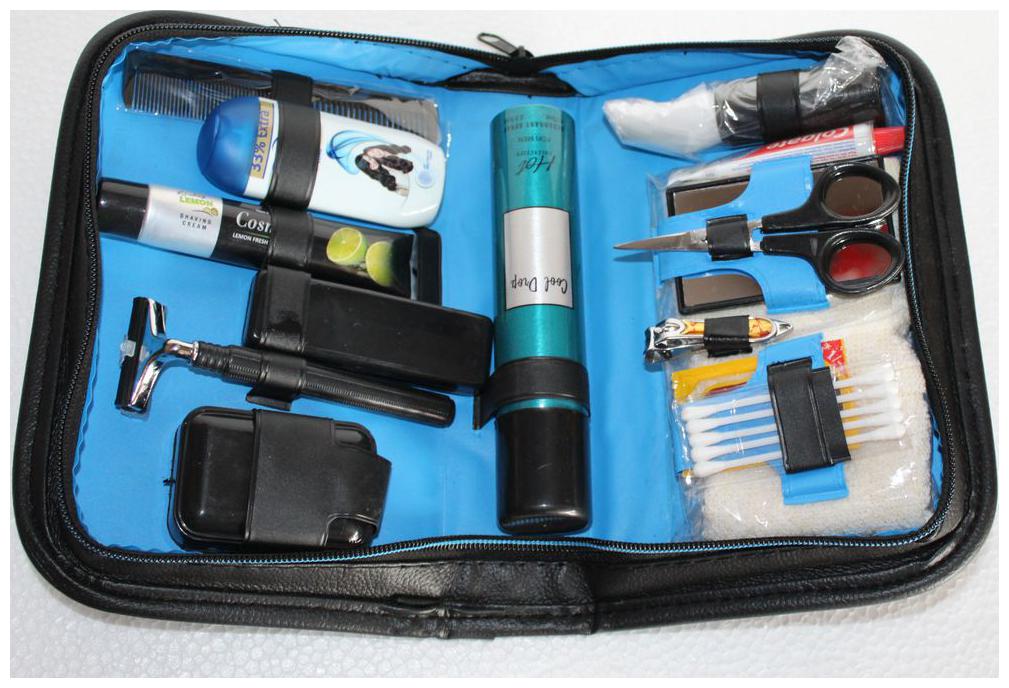 

UNIQUE- A COMPLETE TRAVELLING KIT FOR MEN S- IN A LEATHER POUCH- BEST AS GIFT