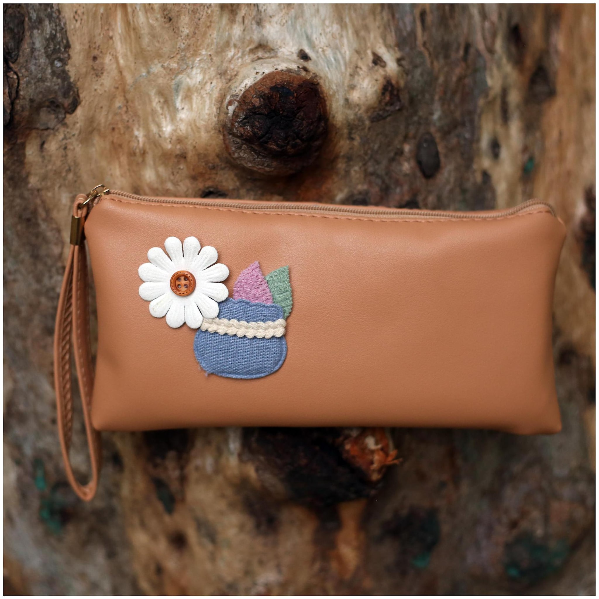 

Enso Women Brown Synthetic Wallet